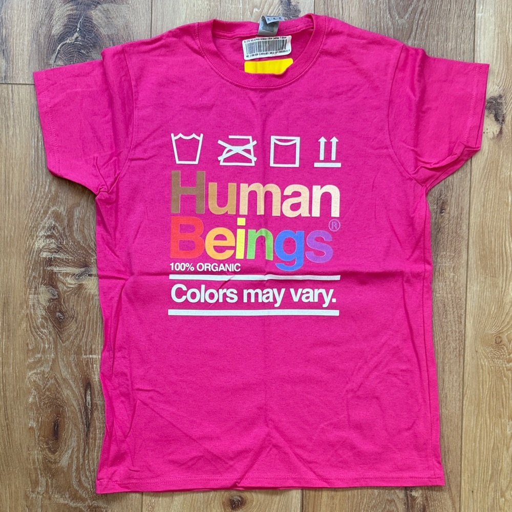 Gildan Bright Pink Women’s Med Short Sleeve Tee